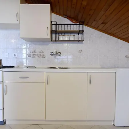 Einfache Silva Mit Terrasse Apartment Basanija